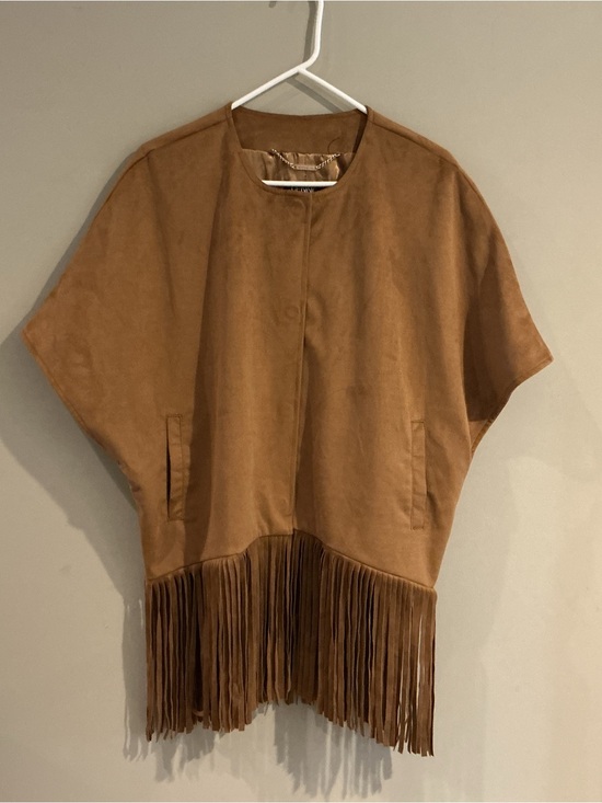 dennis basso Jackets & Blazers - Dennis Basso Women’s Size Small Faux Suede Shawl Poncho w / Fringe